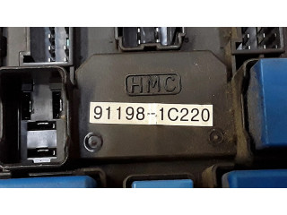 Pojistková skříňka 911981c220 Hyundai Getz 2004