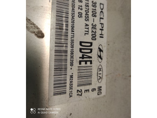 Блок управления двигателя 391083E200 KIA Magentis