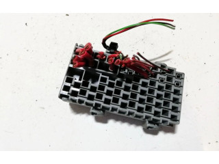 Блок предохранителей 8637669 Volvo XC90