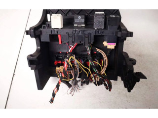 Блок предохранителей 1k0937049m Volkswagen Golf Plus