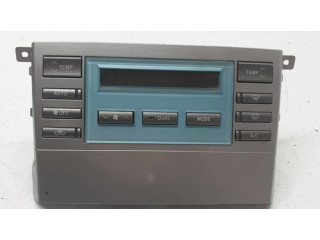 Радио/ проигрыватель CD/DVD / навигация