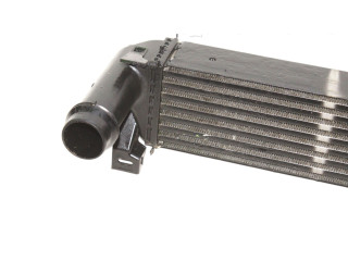 Интеркулер  52014780AB, AA1271004732   Jeep Cherokee 