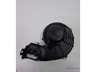 Вентилятор печки    90566802   Opel Meriva A