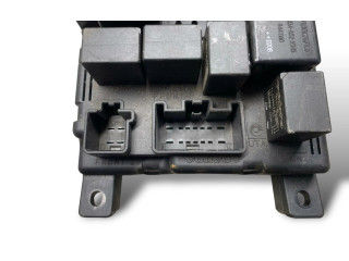 Блок предохранителей  518322326, 8637841   Volvo V70    