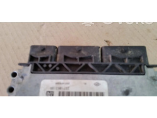 Řídící jednotka 237106319R Renault Dacia Duster 2017