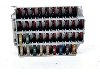 Блок предохранителей 9162439 Volvo V70