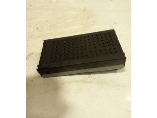 Блок предохранителей 30657428, 000002211822 Volvo V70