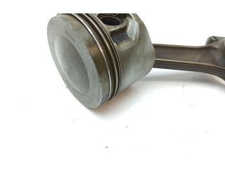  Поршень с шатуном  EAC1868, SDF26  Jaguar XJS  