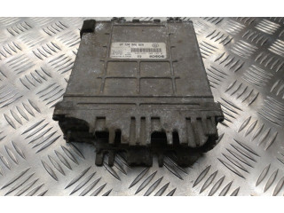 Блок управления двигателя 028906021AT, 0281001368   Volkswagen PASSAT B4