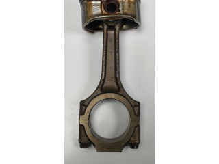 Píst 60673761 Alfa Romeo GT pro benzínový motor 2.0