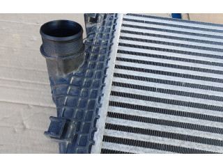 Интеркулер  4M0145804BT, JD1271007690   Audi Q8 