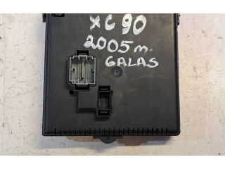 Pojistková skříňka 30786646, 8676391 Volvo XC90 2005