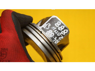 Píst Audi A4 S4 B8 8K