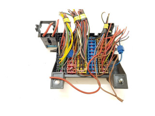   Pojistková skříňka 4D0941824, 4D0941824   Audi A8 S8 D2 4D 1998