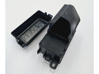 Блок предохранителей 9213372 Mini One - Cooper Clubman R55