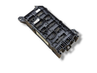 Блок предохранителей 91160-3E070   KIA Sorento    