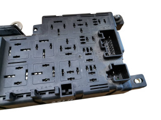 Блок предохранителей 518323019, 8645364   Volvo V70    