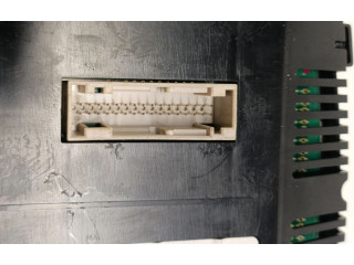 Přístrojová deska Audi Q7 4M 2008 4L0920930T, 4F0910930C