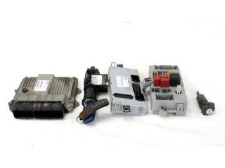 Комплект блоков управления 17841   Fiat Idea