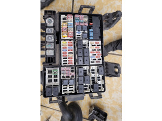 Блок предохранителей  FL3T12A581, FL3T12A581CLG   Ford F150    