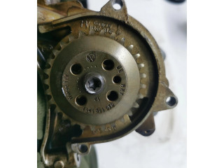 Масляный насос   03C115121J  Skoda Fabia Mk2 (5J) 