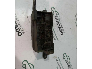 Pojistková skříňka 8267220051 Toyota Celica T200