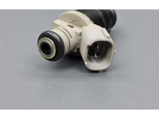 Форсунка MR988977 Mitsubishi Colt