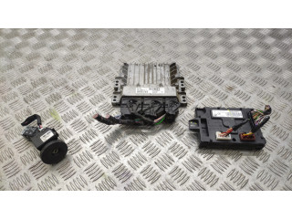 Комплект блоков управления 284B10990R, 237102597R   Dacia Lodgy