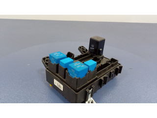 Блок предохранителей  91198-1C010   Hyundai Getz    