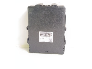 Блок управления коробкой передач 8953576011   Toyota Prius+ (ZVW40)