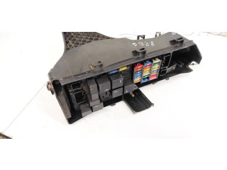 Блок предохранителей  9494210   Volvo S80    