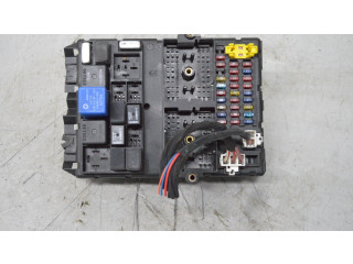 Блок предохранителей    Jeep Grand Cherokee (WJ)    