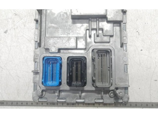 Блок управления двигателем ECU 12694863 Opel Astra J
