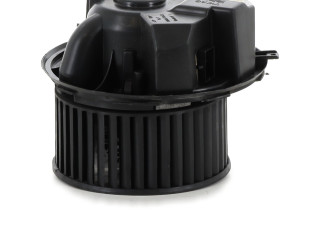 Вентилятор печки    1K1820015Q, Q0-4682S   Audi A3 S3 8P