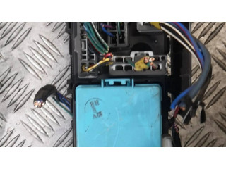 Pojistková skříňka mr409898 Mtsubishi Pajero Sport I 2006