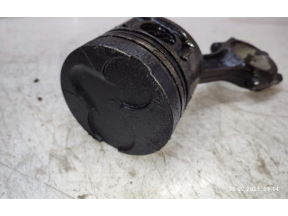  Поршень с шатуном 4D56   Mitsubishi L200  