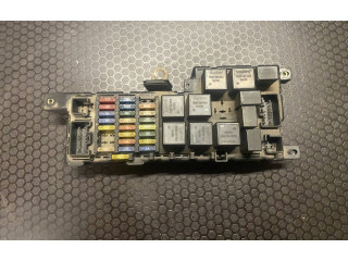 Блок предохранителей 9494207, 51323001 Volvo S80