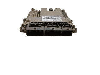 Блок управления двигателем Блок управления 0281032811   Dacia Logan II