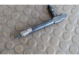 Vstřikovač 73905D Mazda 323