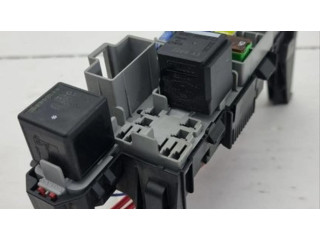 Pojistková skříňka 13800159 Volvo V70 2012