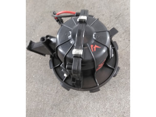 Вентилятор печки    BEHR, 8K1820021C   Audi Q5 SQ5