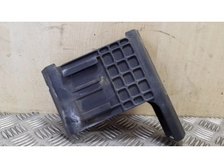 Другая деталь отсека двигателя