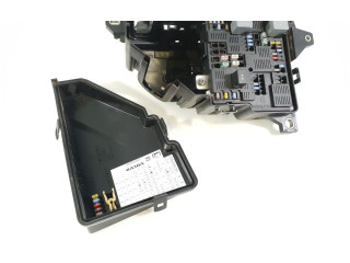 Блок предохранителей 31473770, 31398000 Volvo S60