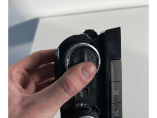 Блок управления климат-контролем 5E0907044E, 5HB01128220 Skoda Octavia Mk3 (5E)