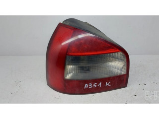 Задний фонарь левый 8L0945095, 8L0945095B Audi A3 S3 8L 1996-2003 года