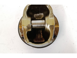 Píst 7610295, 63967761029502   BMW 7 F01 F02 F03 F04     