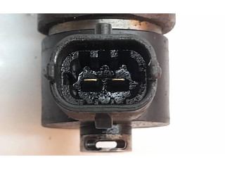 Vstřikovač 0445110327   Opel Astra J     