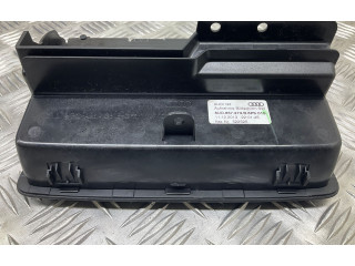 Дисплей    8U0857273B   Audi Q3 8U