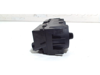 Блок управления климат-контролем Skoda Fabia Mk3 (NJ)