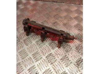 Топливная рампа 03E133320A   Volkswagen Polo IV 9N3  